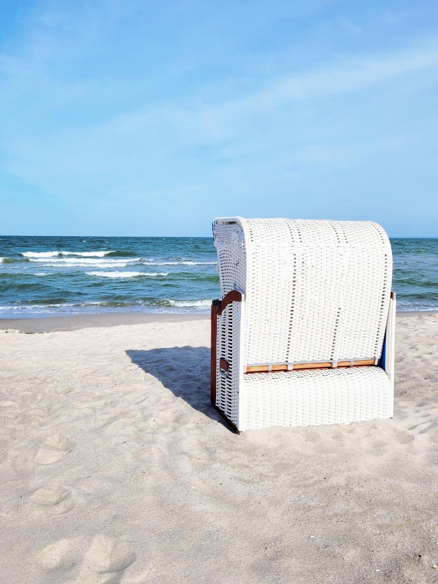 Strandnahe & Hochwertige Ferienunterkunft, Mit Gartenzugang, Parkplatz Und Fahrradunterstellplatz Scharbeutz Zewnętrze zdjęcie
